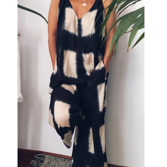 🖤 Best Seller! Black and Sand Luxe Lounger - Picture 5 of 10